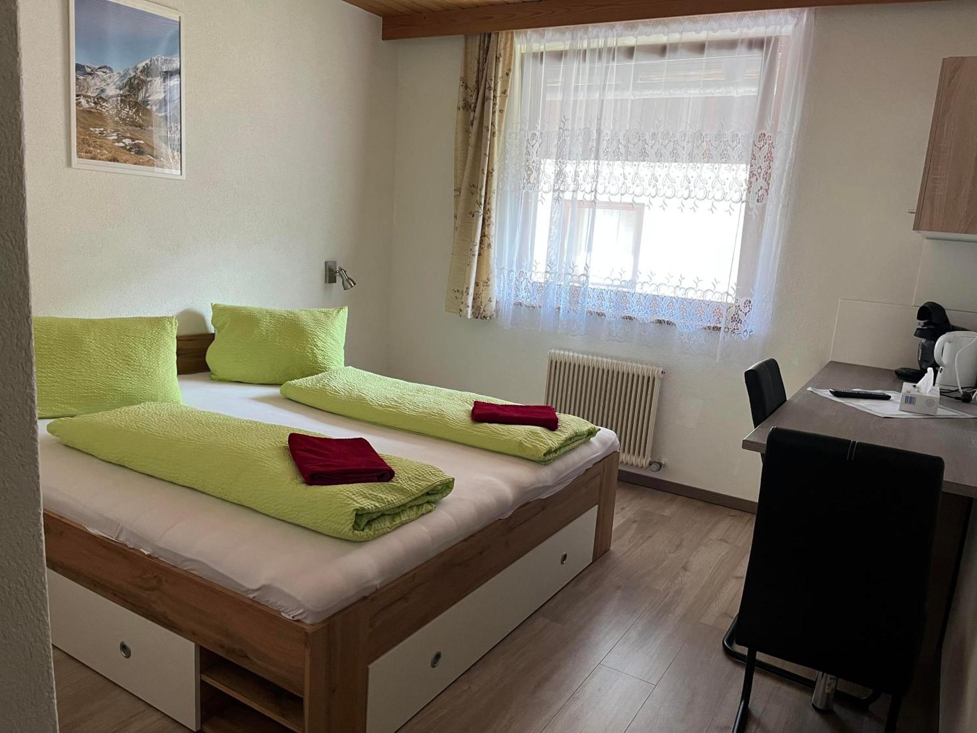 Pension Steiner, 6143 Matrei Am Brenner!!Check-In Between 15 - 21 O'Clock!! No Breakfast Muhlbachl Exterior photo