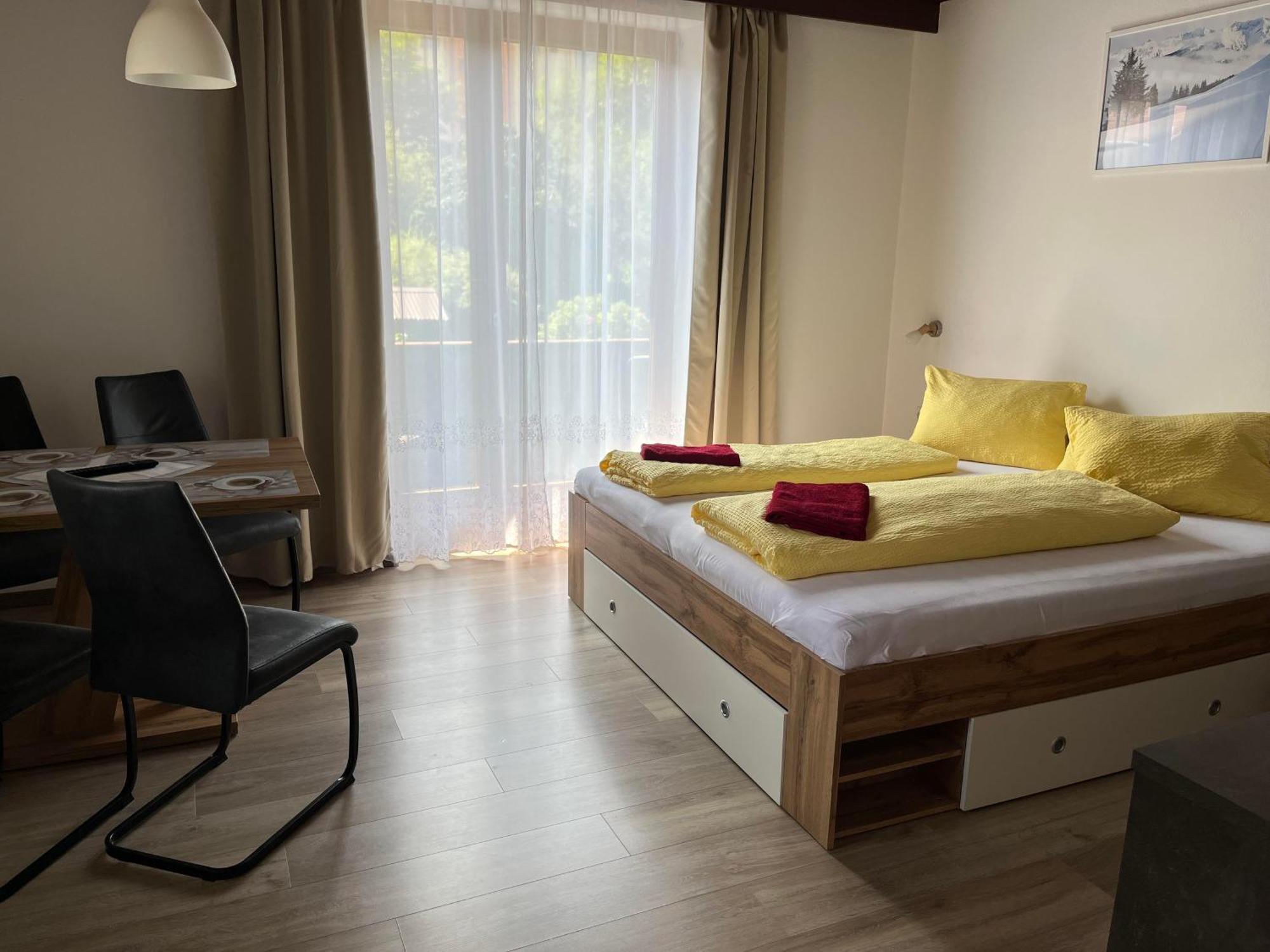 Pension Steiner, 6143 Matrei Am Brenner!!Check-In Between 15 - 21 O'Clock!! No Breakfast Muhlbachl Exterior photo