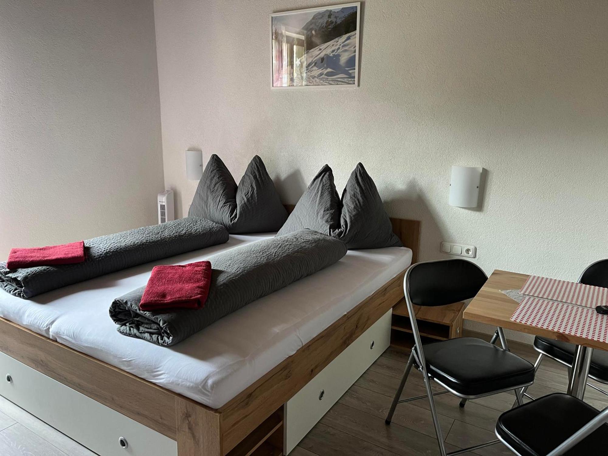 Pension Steiner, 6143 Matrei Am Brenner!!Check-In Between 15 - 21 O'Clock!! No Breakfast Muhlbachl Exterior photo