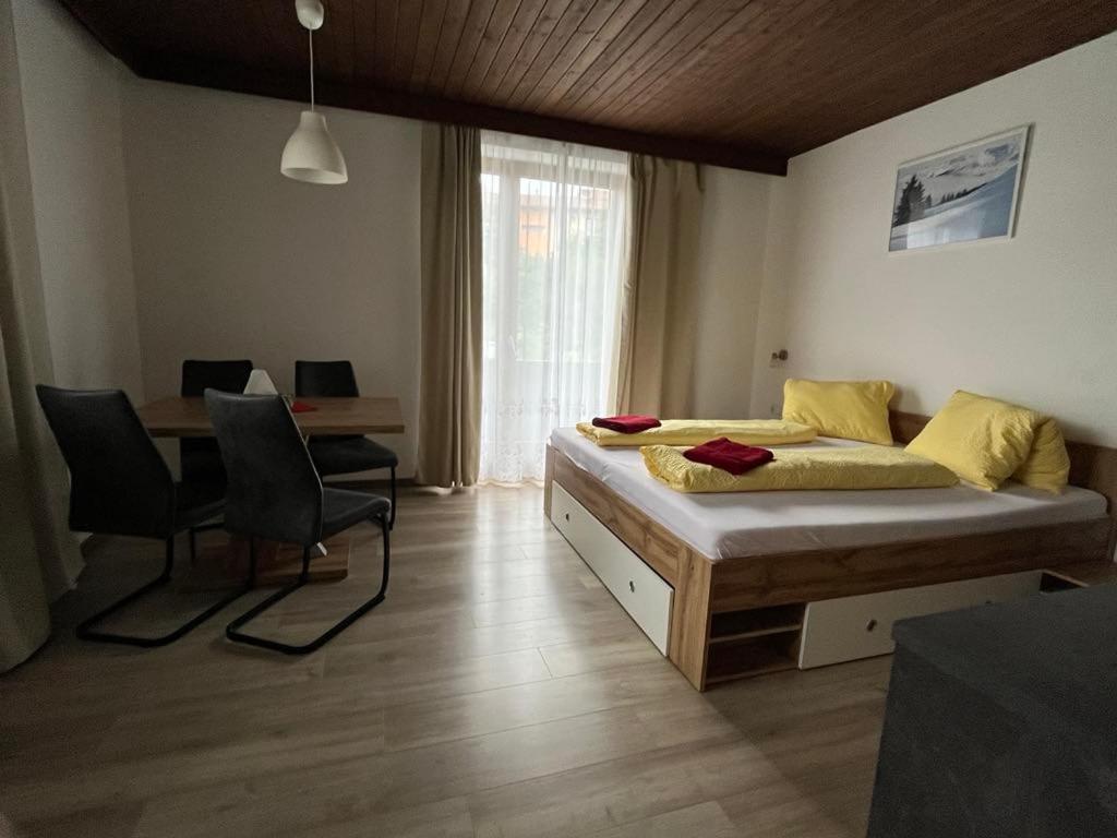 Pension Steiner, 6143 Matrei Am Brenner!!Check-In Between 15 - 21 O'Clock!! No Breakfast Muhlbachl Exterior photo