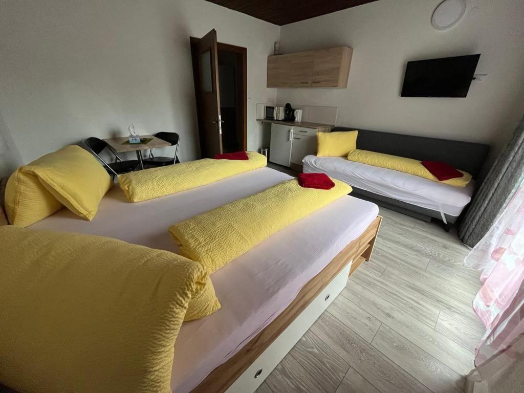 Pension Steiner, 6143 Matrei Am Brenner!!Check-In Between 15 - 21 O'Clock!! No Breakfast Muhlbachl Exterior photo