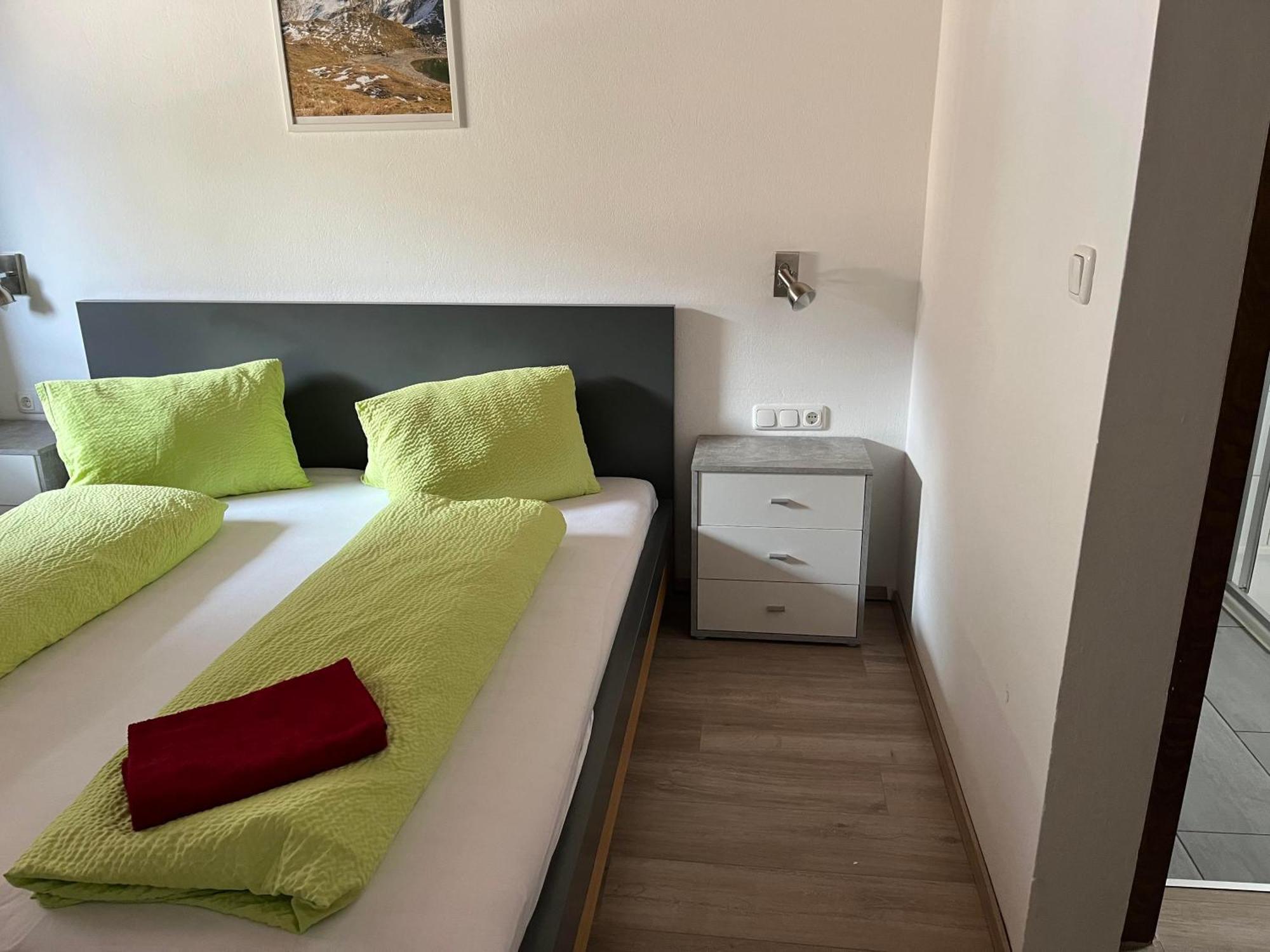 Pension Steiner, 6143 Matrei Am Brenner!!Check-In Between 15 - 21 O'Clock!! No Breakfast Muhlbachl Exterior photo