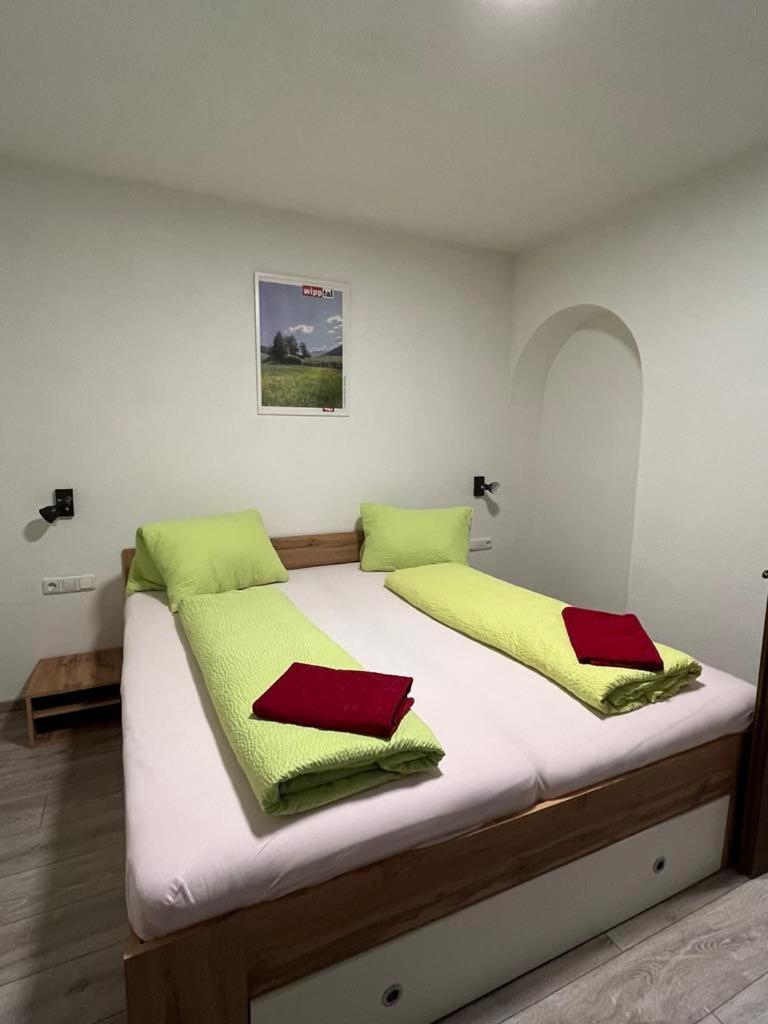 Pension Steiner, 6143 Matrei Am Brenner!!Check-In Between 15 - 21 O'Clock!! No Breakfast Muhlbachl Exterior photo